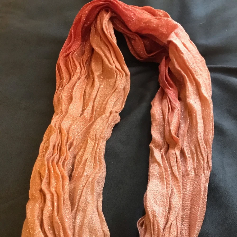 Express Ombré Scarf - Picture 5 of 9